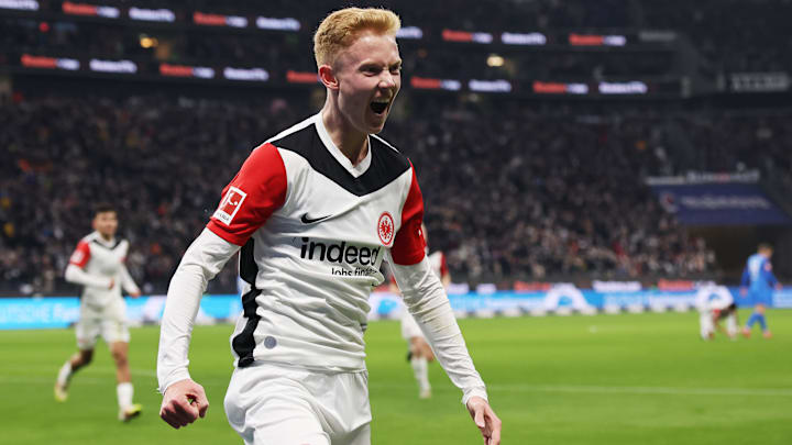 Larsson has plenty of admirers Larsson has plenty of admirers