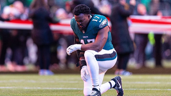 Dec 15, 2024; Philadelphia, Pennsylvania, USA; Philadelphia Eagles linebacker Nakobe Dean (17) before action against the Pittsburgh Steelers at Lincoln Financial Field. Mandatory Credit: Bill Streicher-Imagn Images Dec 15, 2024; Philadelphia, Pennsylvania, USA; Philadelphia Eagles linebacker Nakobe Dean (17) before action against the Pittsburgh Steelers at Lincoln Financial Field. Mandatory Credit: Bill Streicher-Imagn Images