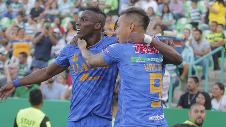 Santos Laguna v Tigres UANL - CONCACAF Champions League 20109