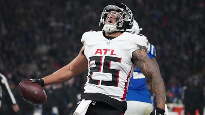 Nov 9, 2025; Berlin, Germany; Atlanta Falcons running back Tyler Allgeier (25) celebrates after scoring a touchdown against the Indianapolis Colts during the NFL Berlin Game at Olympic Stadium. Mandatory Credit: Kirby Lee-Imagn Images