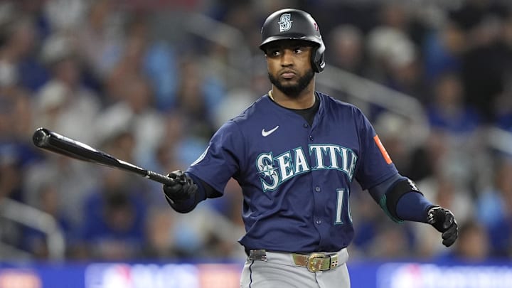 Oct 20, 2025; Toronto, Ontario, CAN; Seattle Mariners right fielder Victor Robles (10) reacts after walking in the seventh inning against the Toronto Blue Jays during game seven of the ALCS round for the 2025 MLB playoffs at Rogers Centre. Mandatory Credit: John E. Sokolowski-Imagn Images Oct 20, 2025; Toronto, Ontario, CAN; Seattle Mariners right fielder Victor Robles (10) reacts after walking in the seventh inning against the Toronto Blue Jays during game seven of the ALCS round for the 2025 MLB playoffs at Rogers Centre. Mandatory Credit: John E. Sokolowski-Imagn Images