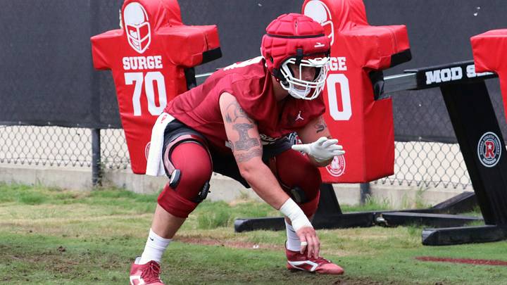 Oklahoma offensive lineman Jake Maikkula