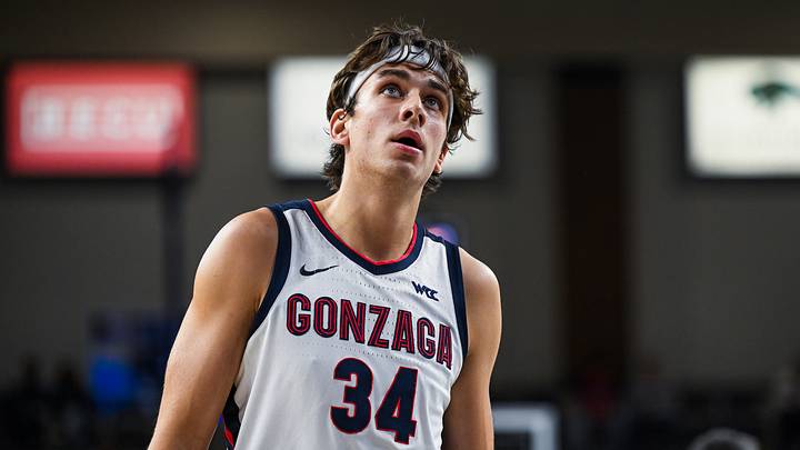 Gonzaga Bulldogs forward Braden Huff (34). Gonzaga Bulldogs forward Braden Huff (34).