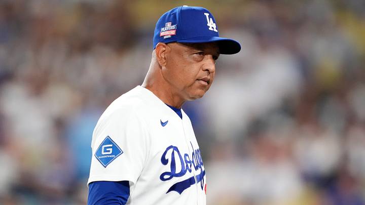 Aug 21, 2026; Los Angeles, California, USA; Los Angeles Dodgers manager Dave Roberts (30) reacts during the game against the Pittsburgh Pirates at Dodger Stadium. Mandatory Credit: Kirby Lee-Imagn Images Aug 21, 2026; Los Angeles, California, USA; Los Angeles Dodgers manager Dave Roberts (30) reacts during the game against the Pittsburgh Pirates at Dodger Stadium. Mandatory Credit: Kirby Lee-Imagn Images