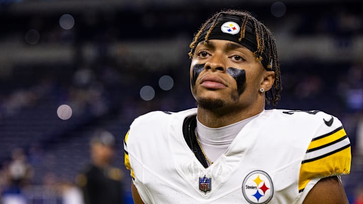 Pittsburgh Steelers v Indianapolis Colts