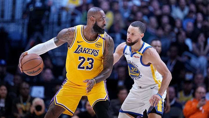Golden State Warriors v Los Angeles Lakers