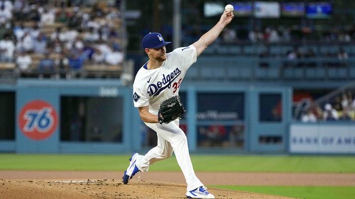 Sep 1, 2026; Los Angeles, California, USA; Los Angeles Dodgers pitcher Eric Lauer (33)t throws against the St. Louis Cardinals at Dodger Stadium. Mandatory Credit: Kirby Lee-Imagn Images Sep 1, 2026; Los Angeles, California, USA; Los Angeles Dodgers pitcher Eric Lauer (33)t throws against the St. Louis Cardinals at Dodger Stadium. Mandatory Credit: Kirby Lee-Imagn Images