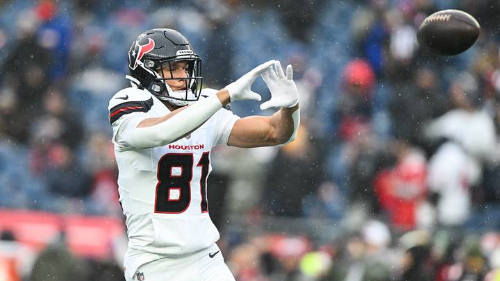 Jayden Higgins tore his ACL at Texans practice this week. Jayden Higgins tore his ACL at Texans practice this week.