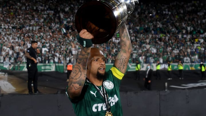 Felipe Melo conquistou três títulos da Libertadores Felipe Melo conquistou três títulos da Libertadores