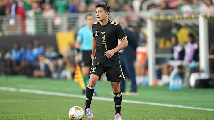 Real Madrid y FC Barcelona se pelean por los derechos de esta perla mexicana Real Madrid y FC Barcelona se pelean por los derechos de esta perla mexicana