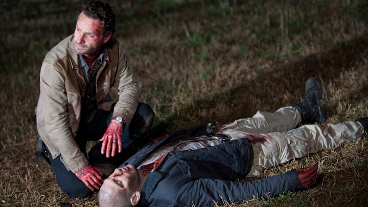Rick Grimes (Andrew Lincoln) and Shane Walsh (Jon Bernthal) - The Walking Dead season 2