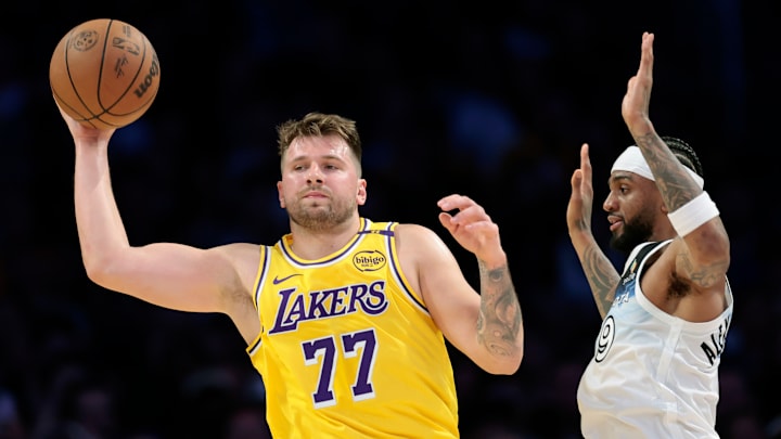 A Luka Doncic le costó producir en materia anotadora contra Minnesota Timberwolves en la pasada ronda regular
