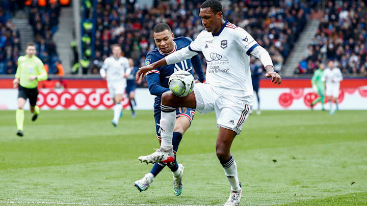 Zagueiro Marcelo tem vínculo com o Bordeaux