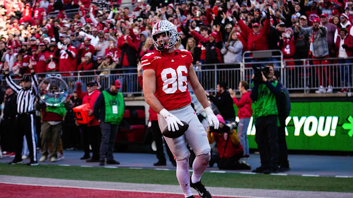 Ohio State Buckeyes tight end Max Klare (86) celebrates after scoring a touchdown in the second half of the NCAA football game at Ohio Stadium on Saturday, Nov. 22, 2025 in Columbus, Ohio.