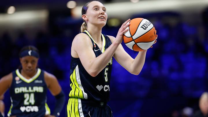 Paige Bueckers owns four of the five biggest 2025 Donruss WNBA card sales, including three cards that have topped $10,000. Paige Bueckers owns four of the five biggest 2025 Donruss WNBA card sales, including three cards that have topped $10,000.