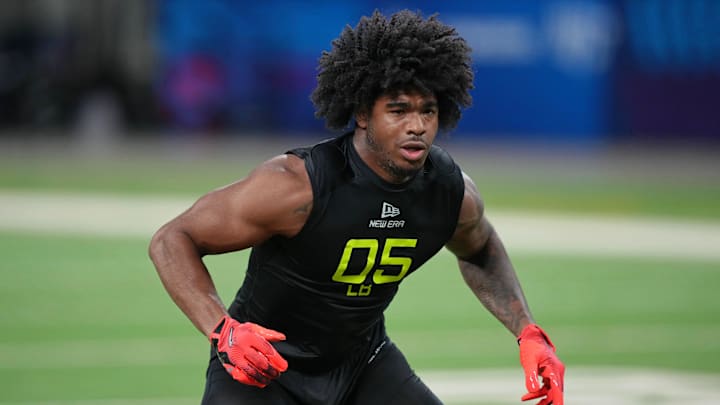 Feb 27, 2025; Indianapolis, IN, USA; Alabama linebacker Jihaad Campbell (LB05) participates in drills during the 2025 NFL Combine at Lucas Oil Stadium. Mandatory Credit: Kirby Lee-Imagn Images