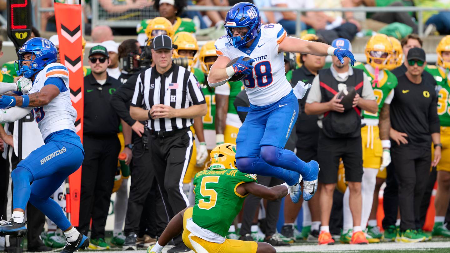 What Boise State’s close loss to No. 2 Oregon means for the 2026 college football season