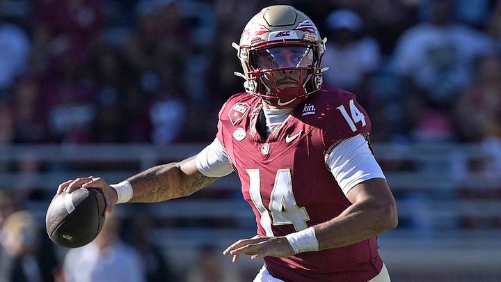 Sep 26, 2026; Tallahassee, Florida, USA; Florida State Seminoles quarterback Ashton Daniels (14) looks to pass during the second half against the Central Arkansas Bears at Doak S. Campbell Stadium. Mandatory Credit: Melina Myers-Imagn Images Sep 26, 2026; Tallahassee, Florida, USA; Florida State Seminoles quarterback Ashton Daniels (14) looks to pass during the second half against the Central Arkansas Bears at Doak S. Campbell Stadium. Mandatory Credit: Melina Myers-Imagn Images
