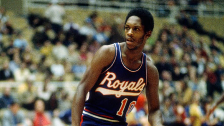Cincinnati Royals v Baltimore Bullets