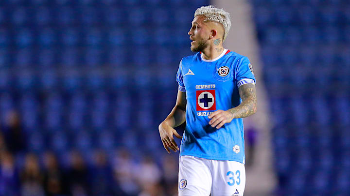 El argentino Gonzalo Piovi es el líder de la zaga central celeste