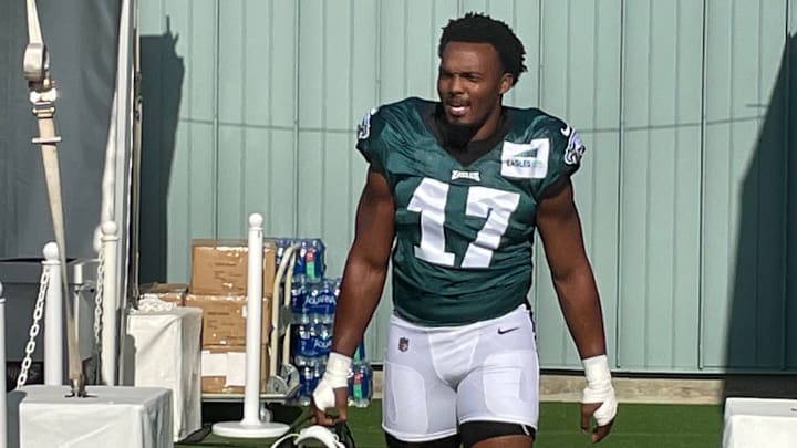 Eagles LB Nakobe Dean