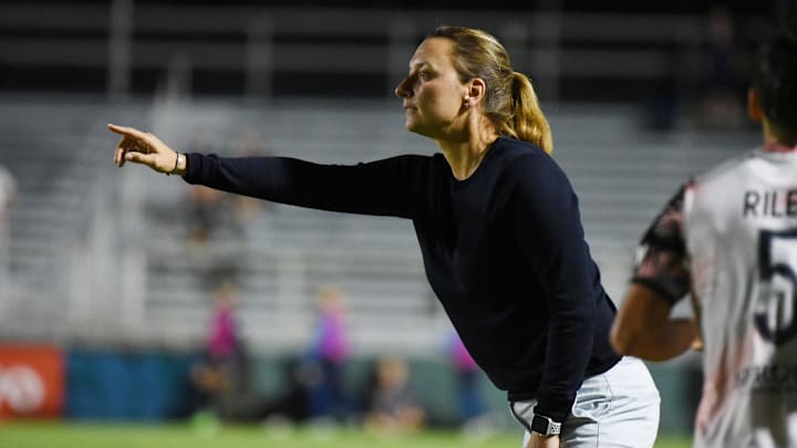Former Angel City FC head coach Freya Coombe in action