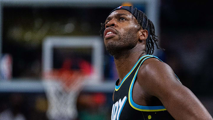 Nov 9, 2023; Indianapolis, Indiana, USA; Indiana Pacers guard Buddy Hield (7) in the first quarter