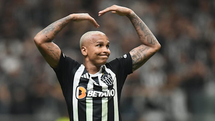 Deyverson será titular diante do Atlético-GO nesta quarta-feira (6)