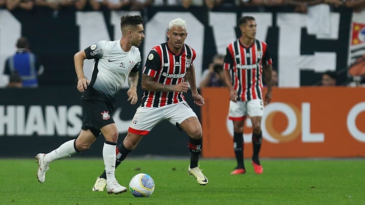 São Paulo e Corinthians disputam o último Majestoso de 2024 neste domingo, 29