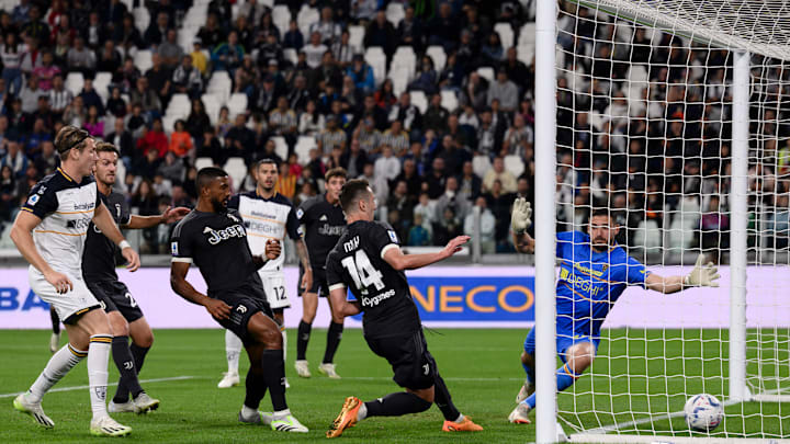 Arkadiusz Milik of Juventus FC scores a goal during the...