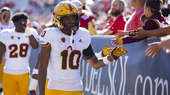 Nov 25, 2022; Tucson, Arizona, USA; Arizona State Sun Devils defensive back Ed Woods (10) against