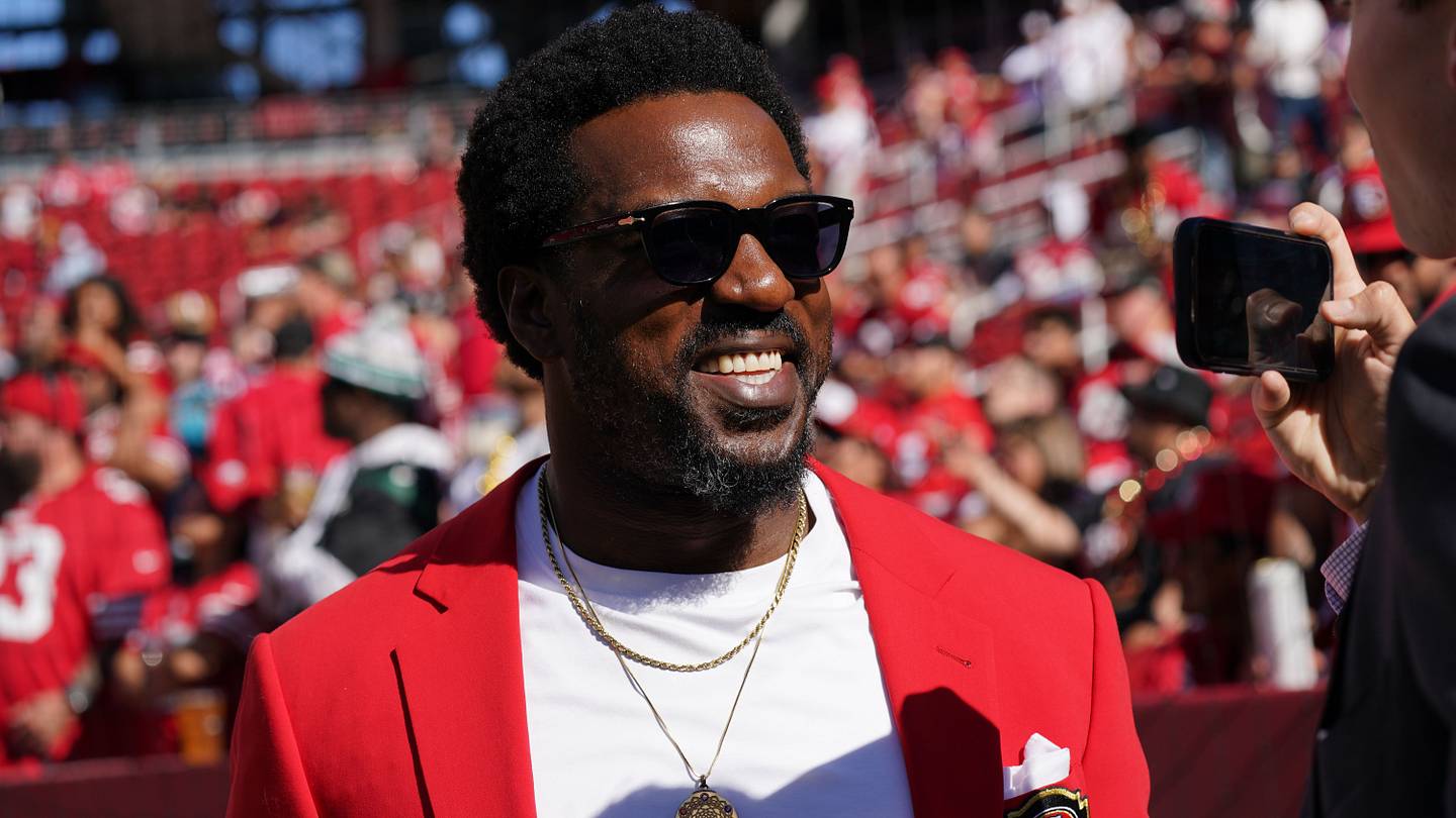Patrick Willis Reacts to Fred Warner Breaking His 49ers Franchise Record