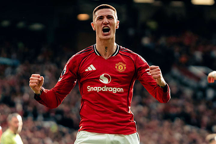 Benjamin Šeško celebrating.