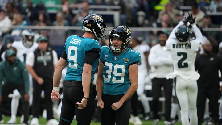 Oct 11, 2026; Tottenham, ENG;  Jacksonville Jaguars kicker Cam Little (39) reacts after a field goal attempt during the second half against the Philadelphia Eagles at Tottenham Hotspur Stadium.  Mandatory Credit: Kirby Lee-Imagn Images