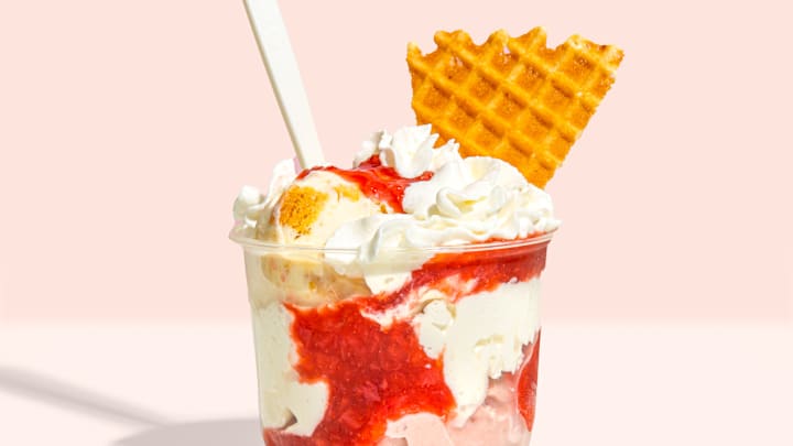 Jeni's Strawberry Shortcake Ice Cream Parfait