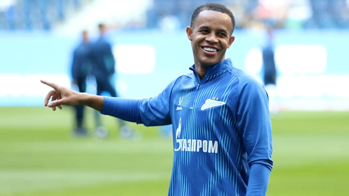 Pedrinho pertence ao Zenit e pode estar indo para o futebol saudita ainda nessa janela