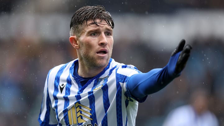 Josh Windass atualmente defende o Sheffield Wednesday Josh Windass atualmente defende o Sheffield Wednesday