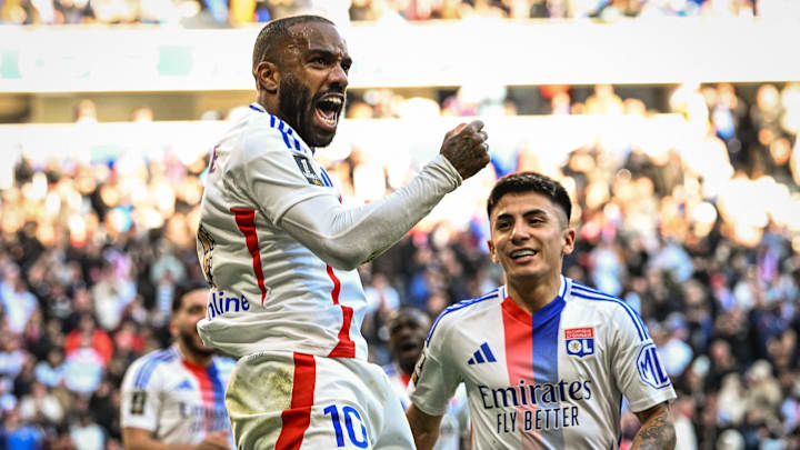 Alexandre Lacazette, Thiago Almada et l'OL se déplacent sur la pelouse du FCSB Steaua Bucarest en Ligue Europa