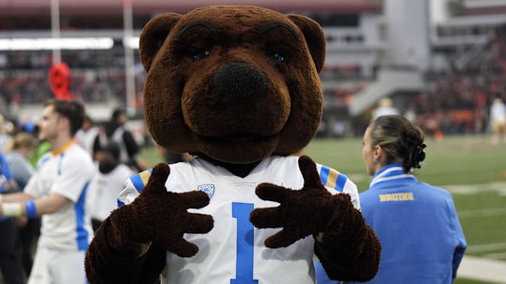 Oct 14, 2023; Corvallis, Oregon, USA; UCLA Bruins mascot Joe Bruin poses during the game during the first half against the Oregon State Beavers at Reser Stadium. Mandatory Credit: Soobum Im-Imagn Images Oct 14, 2023; Corvallis, Oregon, USA; UCLA Bruins mascot Joe Bruin poses during the game during the first half against the Oregon State Beavers at Reser Stadium. Mandatory Credit: Soobum Im-Imagn Images