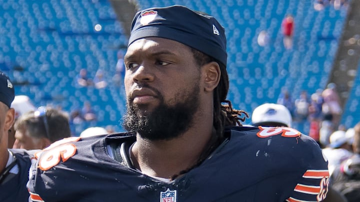 Chicago Bears defensive tackle Zacch Pickens
