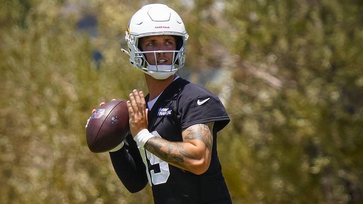 Cardinals quarterback Carson Beck (19) throws passes during organized team activities at the Cardinals Training Facility in Tempe on May 27, 2026. Cardinals quarterback Carson Beck (19) throws passes during organized team activities at the Cardinals Training Facility in Tempe on May 27, 2026.