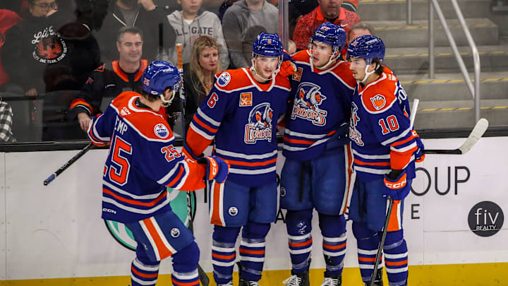 Bakersfield players celebrate a goal by forward Lane Pederson (29) during the first period of their