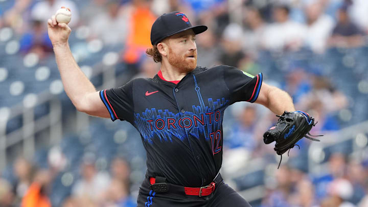 Jun 20, 2025; Toronto, Ontario, CAN; Toronto Blue Jays starting pitcher Spencer Turnbull (12) throws a pitch against the Chicago White Sox during the first inning at Rogers Centre. Jun 20, 2025; Toronto, Ontario, CAN; Toronto Blue Jays starting pitcher Spencer Turnbull (12) throws a pitch against the Chicago White Sox during the first inning at Rogers Centre.