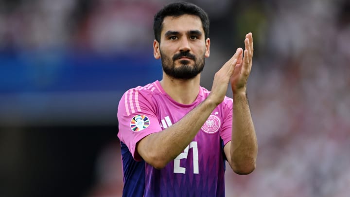 Ilkay Gündogan est fan d'une légende du FC Barcelone. Ilkay Gündogan est fan d'une légende du FC Barcelone.