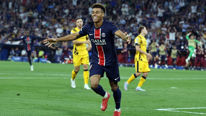 Desiré Doué marcou o segundo e o terceiro gols Desiré Doué marcou o segundo e o terceiro gols