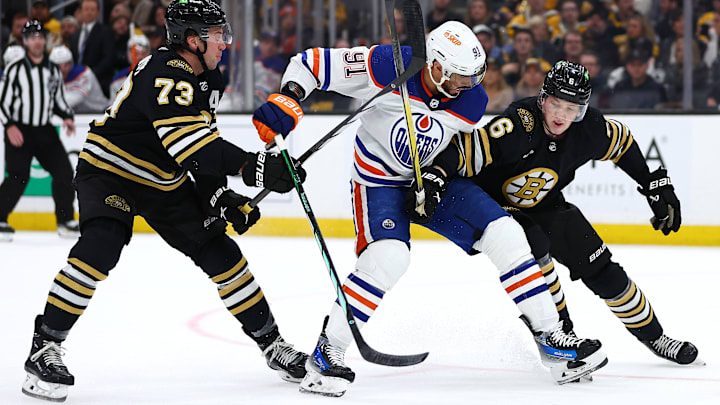Edmonton Oilers v Boston Bruins