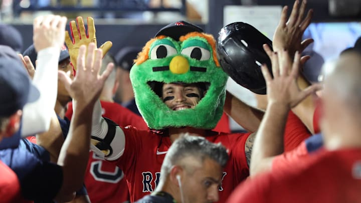 Sep 19, 2025; Tampa, Florida, USA; Boston Red Sox outfielder Jarren Duran (16) is congratulated after hitting a two-run home run during the seventh inning against the Tampa Bay Rays at George M. Steinbrenner Field. Mandatory Credit: Kim Klement Neitzel-Imagn Images Sep 19, 2025; Tampa, Florida, USA; Boston Red Sox outfielder Jarren Duran (16) is congratulated after hitting a two-run home run during the seventh inning against the Tampa Bay Rays at George M. Steinbrenner Field. Mandatory Credit: Kim Klement Neitzel-Imagn Images
