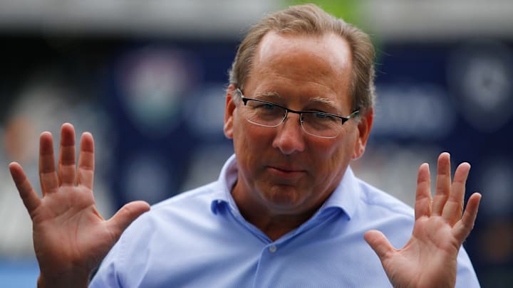 La vente de l'OL encore repoussée.