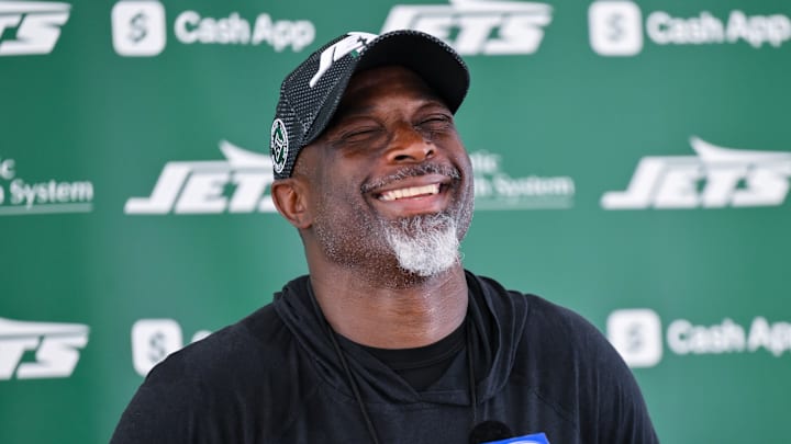 Jul 25, 2025; Florham Park, NJ, USA; New York Jets head coach Aaron Glenn speaks to the media during training camp at Atlantic Health Jets Training Center. Mandatory Credit: John Jones-Imagn Images Jul 25, 2025; Florham Park, NJ, USA; New York Jets head coach Aaron Glenn speaks to the media during training camp at Atlantic Health Jets Training Center. Mandatory Credit: John Jones-Imagn Images