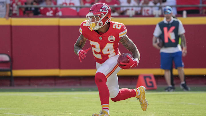 Aug 17, 2024; Kansas City, Missouri, USA; Kansas City Chiefs wide receiver Skyy Moore (24) runs the ball against the Detroit Lions during the game at GEHA Field at Arrowhead Stadium. Mandatory Credit: Denny Medley-Imagn Images Aug 17, 2024; Kansas City, Missouri, USA; Kansas City Chiefs wide receiver Skyy Moore (24) runs the ball against the Detroit Lions during the game at GEHA Field at Arrowhead Stadium. Mandatory Credit: Denny Medley-Imagn Images